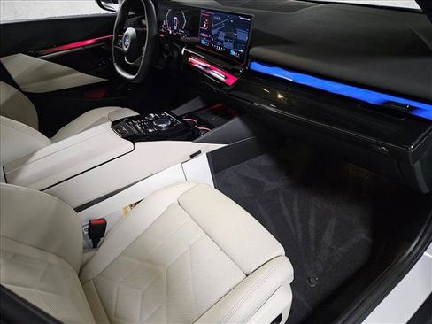 Certified 2026 BMW 530i w/ Premium Package RWD image 20