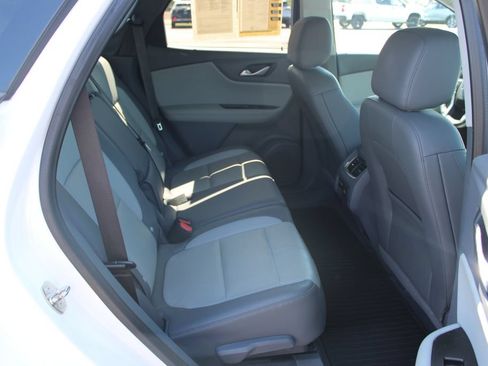 Used 2020 Chevrolet Blazer LT w/ Sound & Technology Package FWD image 30