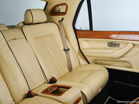 Used 2005 Bentley Arnage RL image 30
