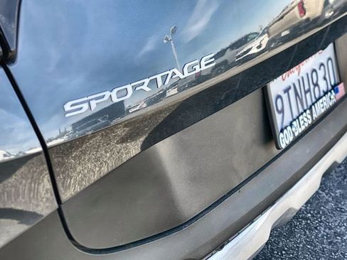 Used 2023 Kia Sportage LX image 20