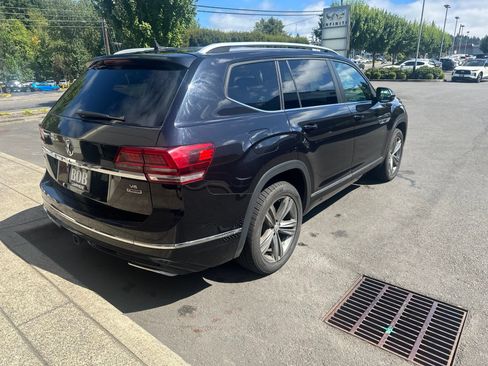 Used 2019 Volkswagen Atlas SEL R-Line AWD/4WD image 5