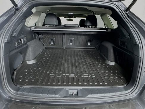 Used 2025 Subaru Outback Onyx Edition image 30