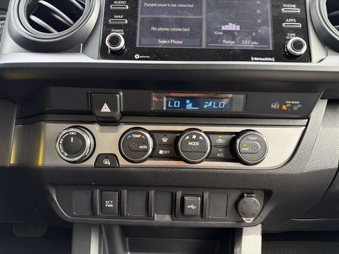 Used 2023 Toyota Tacoma SR AWD/4WD image 19