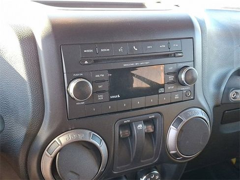 Used 2015 Jeep Wrangler Sport w/ Quick Order Package 24S image 12