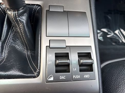 Used 2014 Lexus GX 460 w/ Premium Package image 26