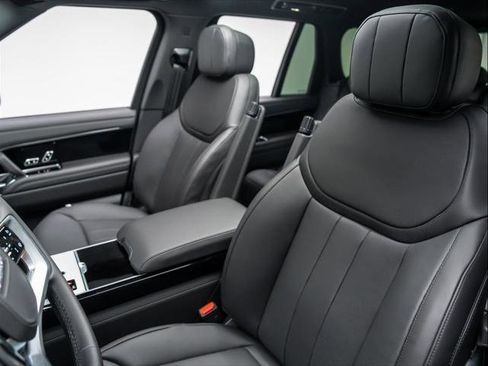 New 2026 Land Rover Range Rover SE image 15