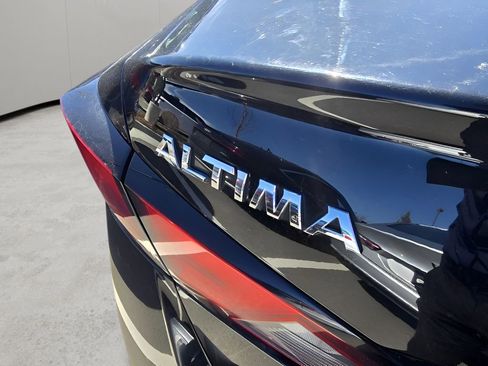 Used 2020 Nissan Altima 2.5 S image 18