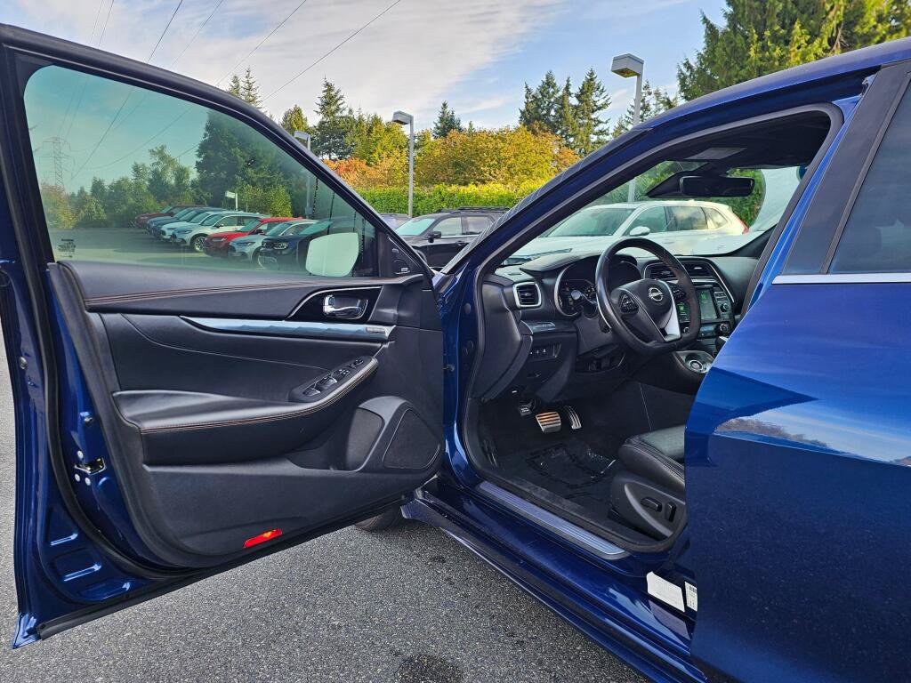 Used 2023 Nissan Maxima SR FWD image 22