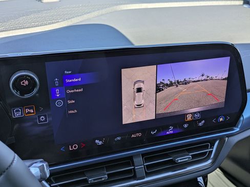 Used 2026 Chevrolet Equinox EV LT w/ LPO, All-Weather Mat Package image 17