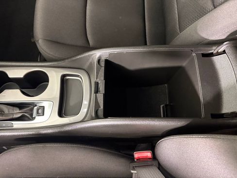 Used 2024 Chevrolet Malibu LS image 33