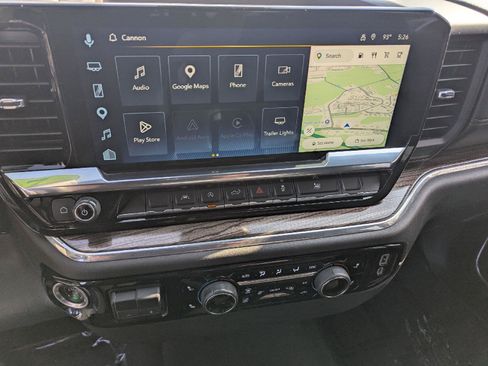 Used 2025 Chevrolet Silverado 1500 LT AWD/4WD image 14