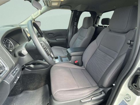 Used 2025 Nissan Frontier S RWD image 22