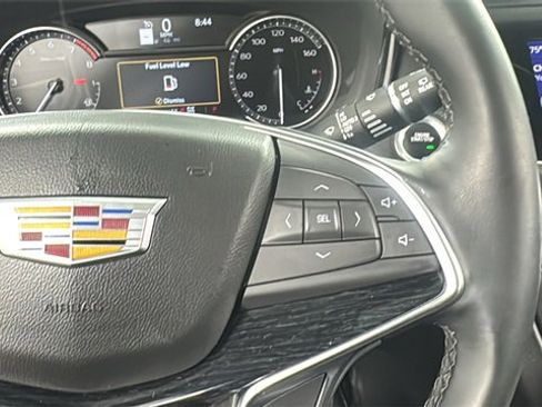 Used 2025 Cadillac XT5 Premium Luxury image 23