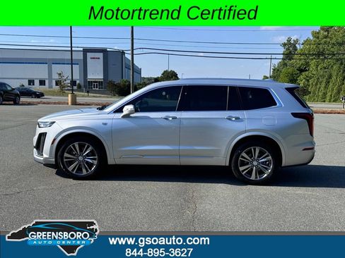 Used 2020 Cadillac XT6 Premium Luxury FWD image 3