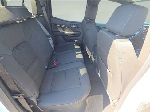 New 2026 GMC Canyon Elevation w/ Convenience Package image 17