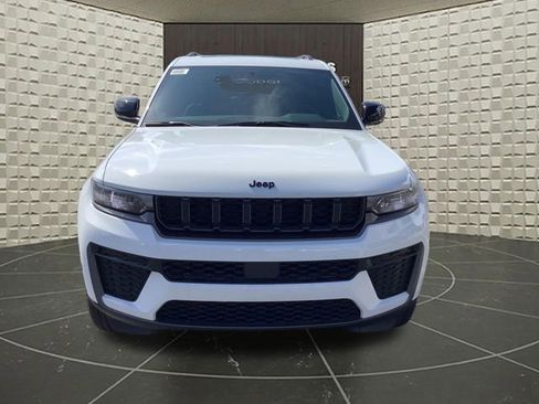 New 2026 Jeep Grand Cherokee L 4WD image 3