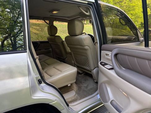 Used 2001 Toyota Land Cruiser AWD/4WD image 59