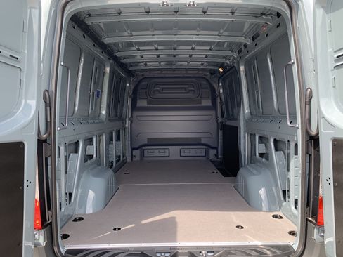 New 2025 Mercedes-Benz Sprinter 2500 image 34