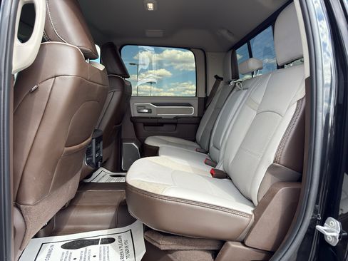 Used 2025 RAM 2500 Laramie AWD/4WD image 11