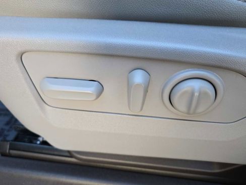 Used 2022 GMC Sierra 1500 SLT w/ SLT Premium Plus Package image 18