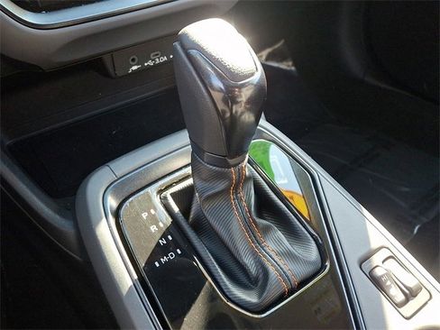 Used 2025 Subaru Crosstrek 2.5i Limited w/ Popular Package #3A image 15