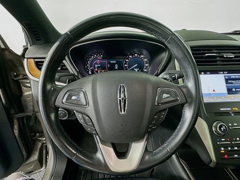 Used 2017 Lincoln MKC Select w/ Select Plus Package image 12