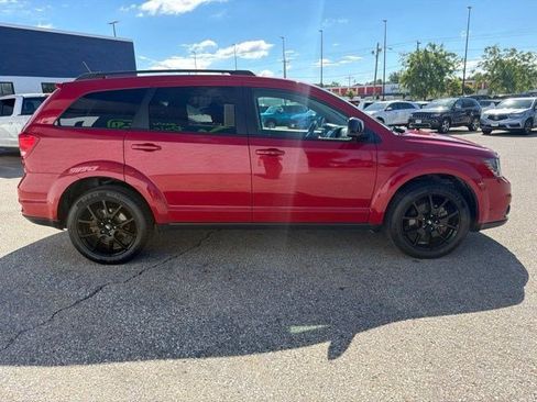 Used 2018 Dodge Journey SXT w/ Blacktop Package AWD/4WD image 6