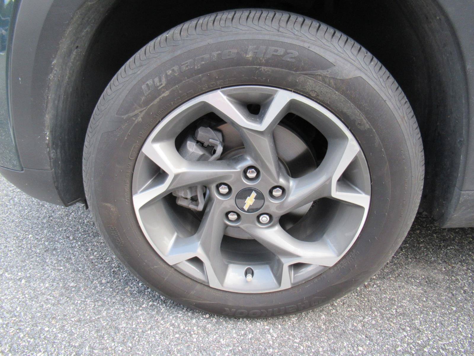 Used 2025 Chevrolet Trax LT w/ Driver Confidence Package FWD image 5