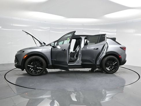 New 2026 Chevrolet Equinox EV LT w/ LPO, Blackout Package AWD/4WD image 67
