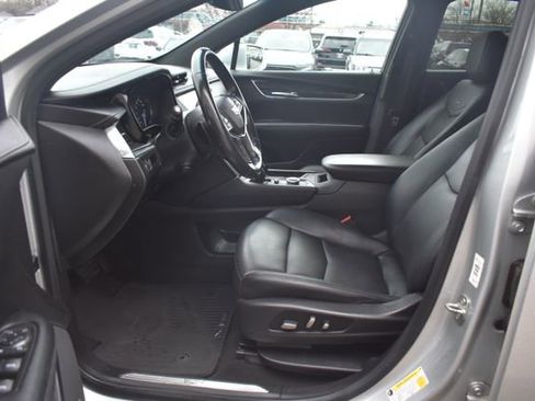 Used 2020 Cadillac XT5 Premium Luxury FWD image 18