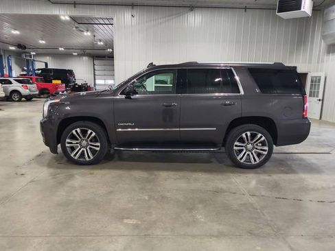 Used 2017 GMC Yukon Denali w/ Open Road Package AWD/4WD image 5