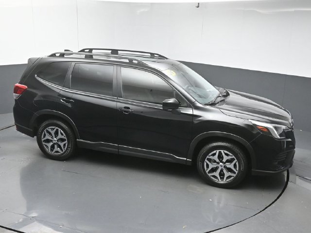 Used 2024 Subaru Forester Premium AWD/4WD image 40