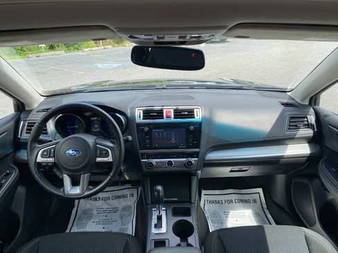 Used 2017 Subaru Outback 2.5i Premium AWD/4WD image 26