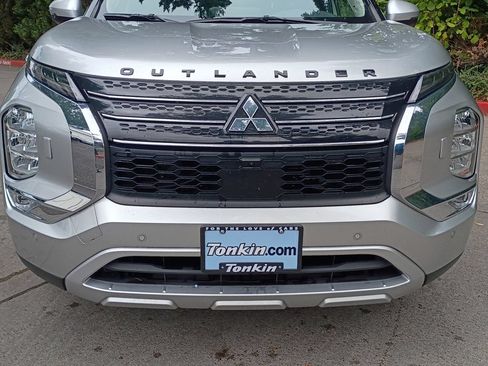 Used 2023 Mitsubishi Outlander SE AWD/4WD image 12