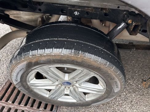 Used 2019 Ford F150 XLT w/ Equipment Group 302A Luxury image 10