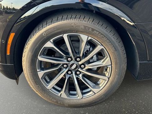 New 2026 Cadillac Lyriq Sport AWD/4WD image 9