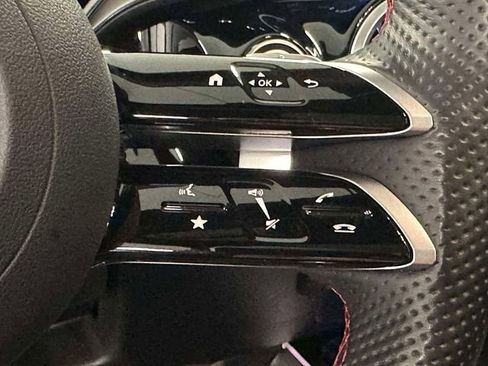 Certified 2025 Mercedes-Benz GLA 250 4MATIC image 28