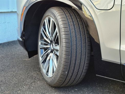 New 2026 Cadillac Vistiq Premium Luxury w/ LPO, Floor Liner Package image 32