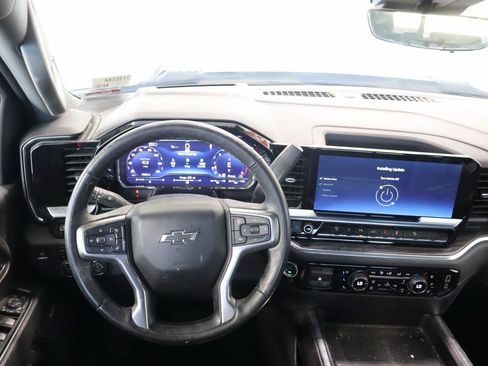 Used 2025 Chevrolet Silverado 2500 LTZ w/ LTZ Plus Package AWD/4WD image 11