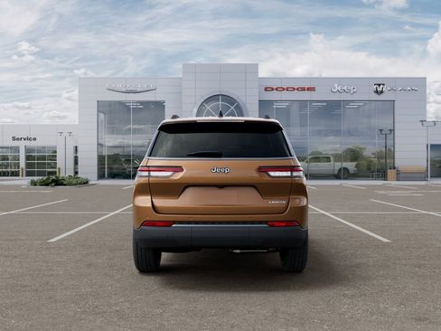 New 2026 Jeep Grand Cherokee L Limited w/ Limited Altitude Package RWD image 7