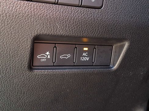 Used 2025 Lexus GX 550 w/ Cold Area Package AWD/4WD image 25