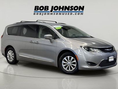 Used 2018 Chrysler Pacifica Touring-L
