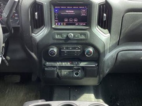 Used 2020 Chevrolet Silverado 1500 Custom Trail Boss w/ Custom Convenience Package AWD/4WD image 22
