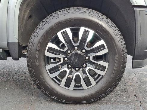 Used 2025 GMC Sierra 2500 Denali Ultimate image 19