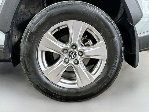 Used 2022 Toyota RAV4 XLE w/ Convenience Package AWD/4WD image 32