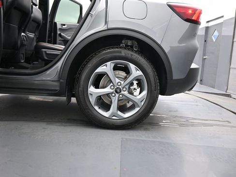 Used 2025 Ford Escape ST-Line image 20