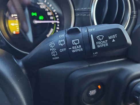 Used 2021 Jeep Wrangler Unlimited Sahara w/ Cold Weather Group image 28