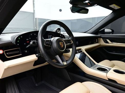 Certified 2021 Porsche Taycan 4S image 4