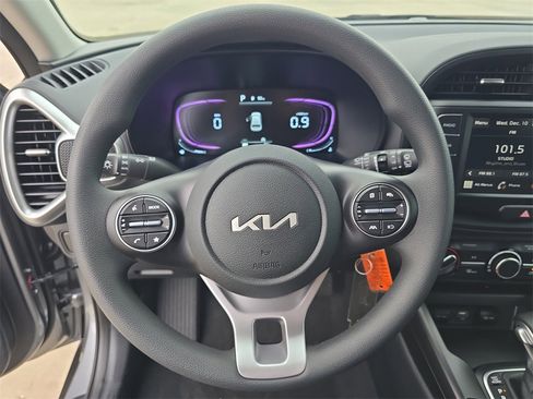 New 2025 Kia Soul LX image 30