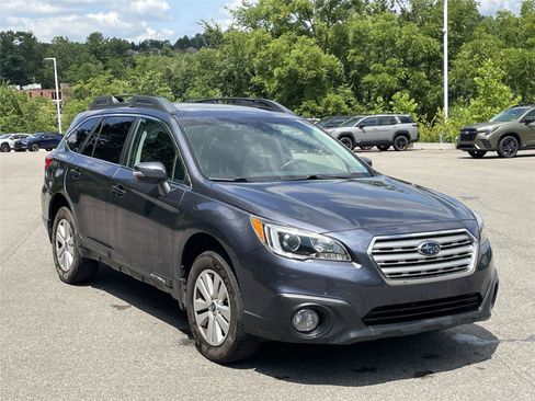 Used 2017 Subaru Outback 2.5i Premium AWD/4WD image 7